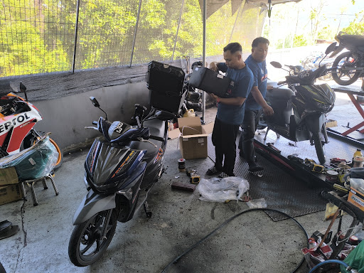 Hoe Sin Motor Padang Matsirat