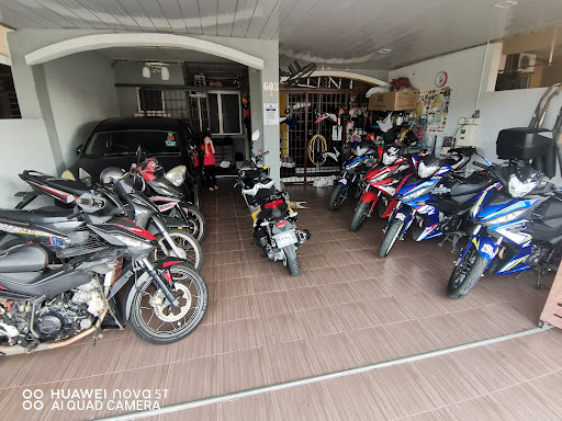 Bengkel motor
